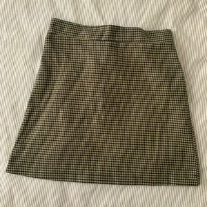 NEW WITH TAGS!! American Eagle skirt.